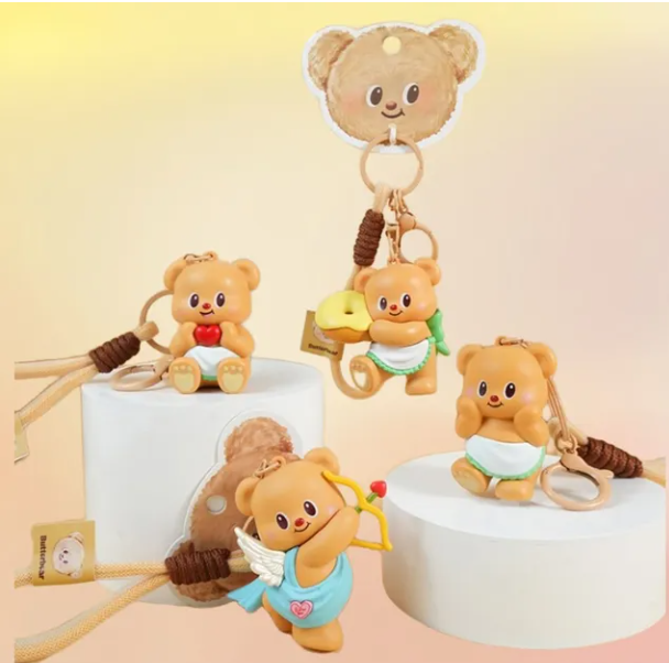 Funism Butterbear Keychain-Sitting with heart