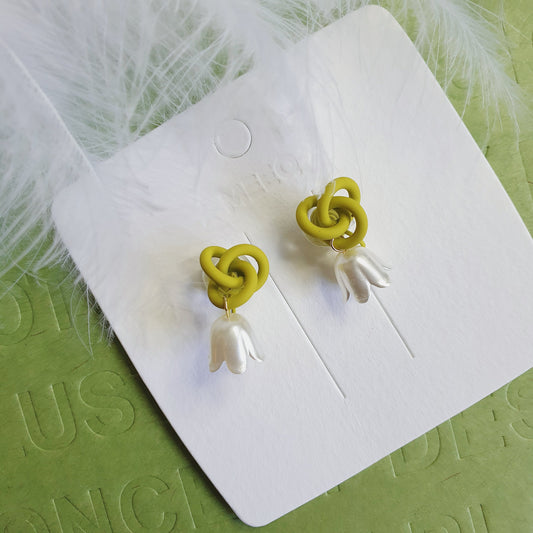 Luninana Clip-on Earrings - White Bluebell with Light Green Knot Earrings LL021