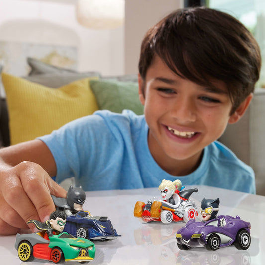Hot Wheels Racerverse Coffret de 4Véhicules Métal Culture Pop