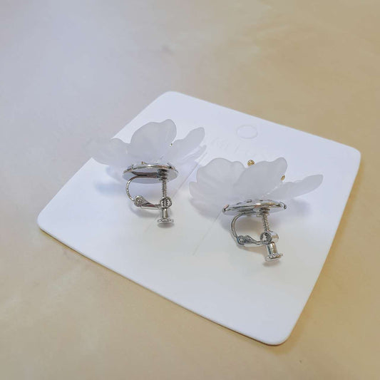 Luninana Clip-on Earrings - Moonlight Peony LL002