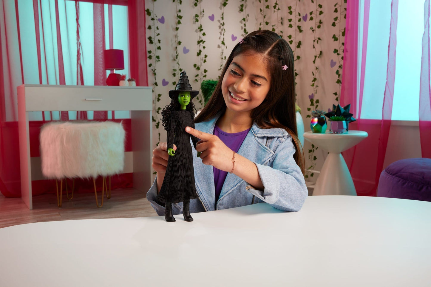 Wicked-Poupée Elphaba Chantante-Avec Habillages et Accessoires