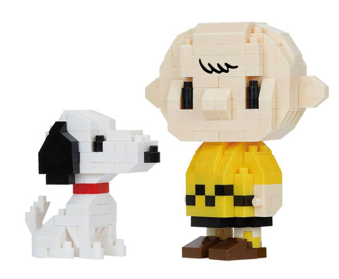 MININANO- Peanuts - Charlie Brown with Snoopy