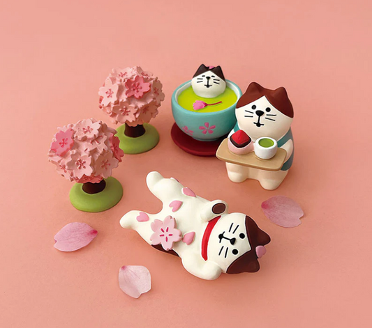 Decole Concombre Figurine - Sakura Viewing Party - Sakura Green Tea Cat