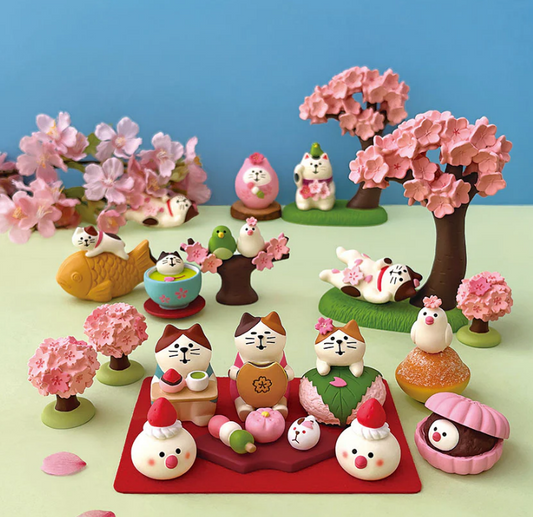 Decole Concombre Figurine - Sakura Viewing Party - Bell Castella Bird