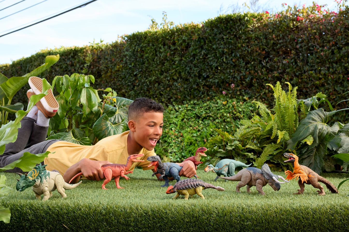 Jurassic World Dinossauro de Brinquedo Rebirth Rugido Selvagem Maiasaura