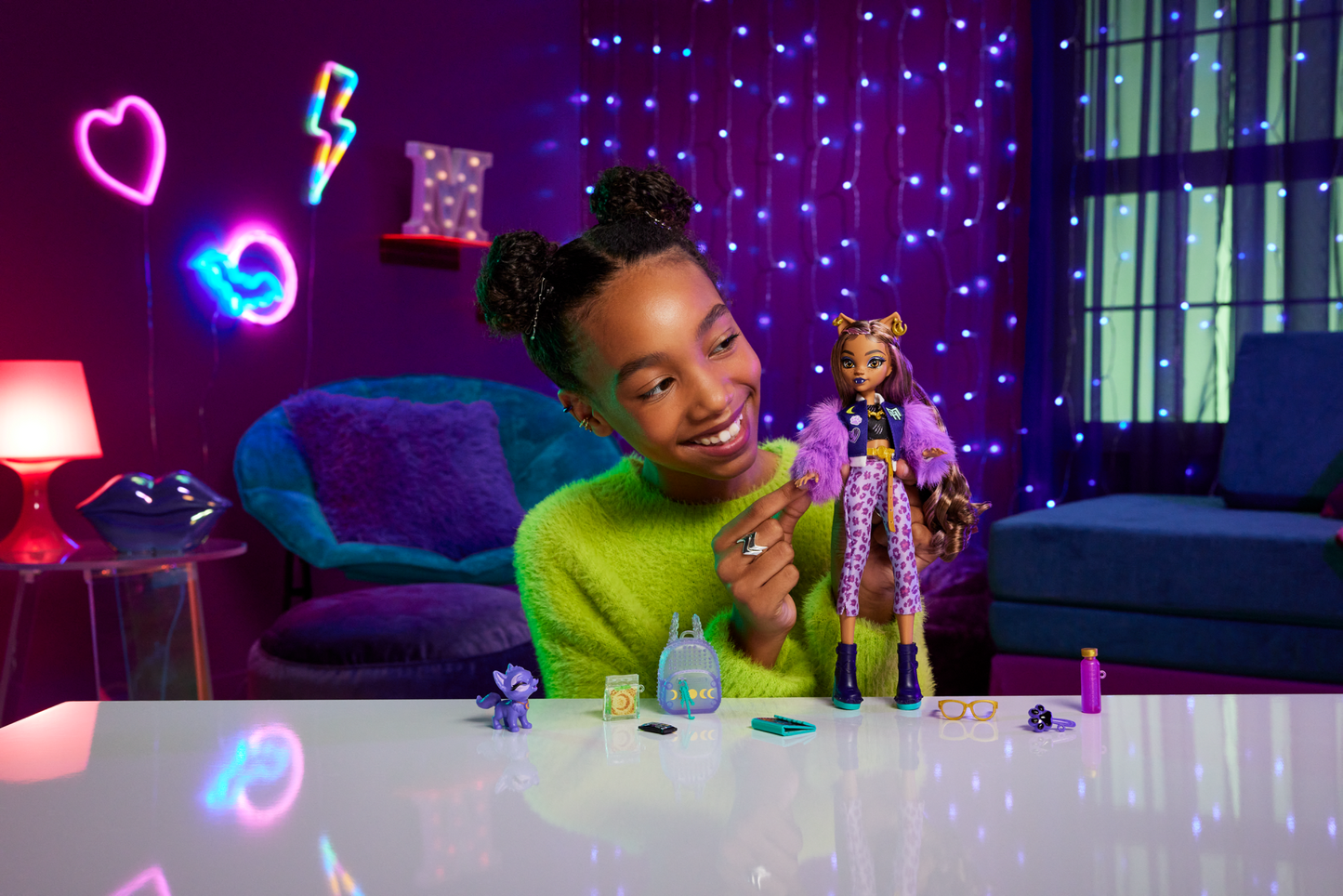 Monster High Poupée, Animal et Accessoires Clawdeen Wolf, Croissant
