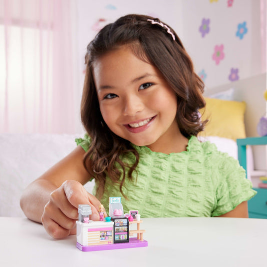 Barbie  Mini Barbieland  Poupée et Coffret de Jeu  Boulangerie