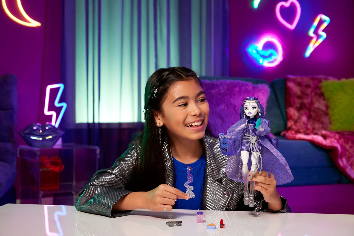 Monster High-Spectra Vondergeist-Poupée, Furet Rhuen et Accessoires