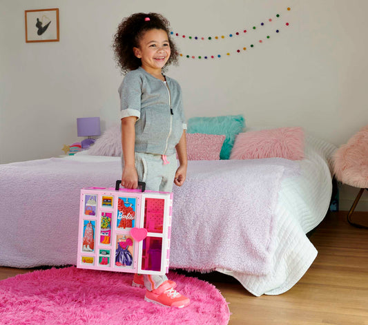 Barbie Closet Playset With 35+ Accessories, 5 Complete Looks, Pop-Up 2nd Level, Dream Closet