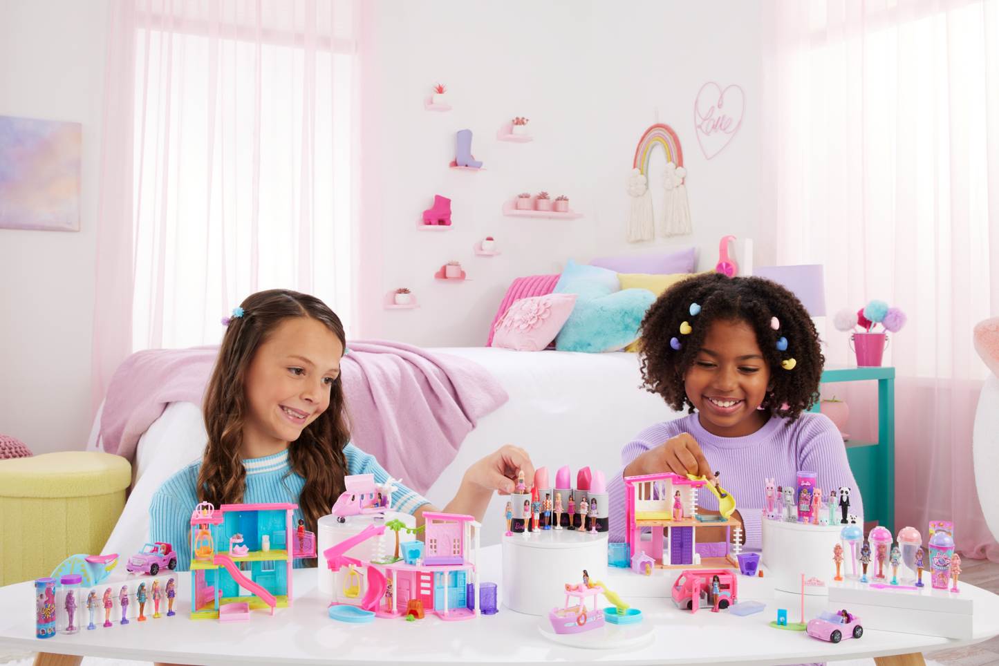 Barbie  Mini Barbieland  Coffret  Autocaravane de Rêve, Poupée