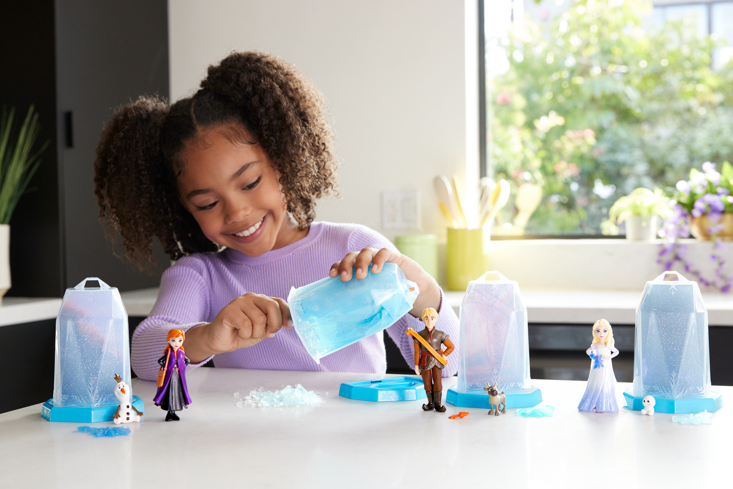 Disney  La Reine des Neiges  Ice Reveal  Poupée Surprise, Ami, Acc.