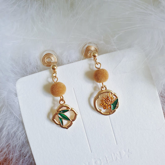 Luninana Clip-on Earrings -  Golden Flower with Leaves Earrings LL016